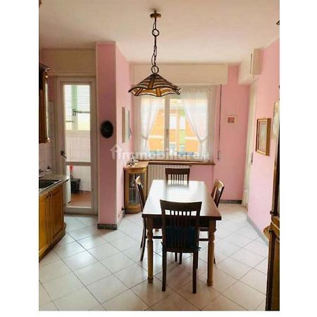 Double Room - Home Stay Милан Экстерьер фото